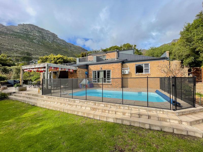 4 Bedroom Property for Sale in Hout Bay Western Cape